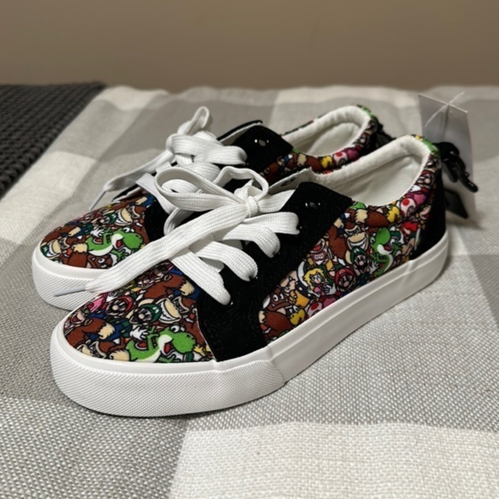 Super Mario Shoes 5Y